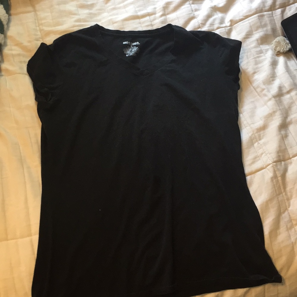 This is a regular black top
